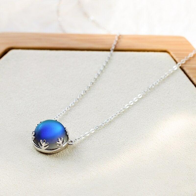 AURORA NECKLACE