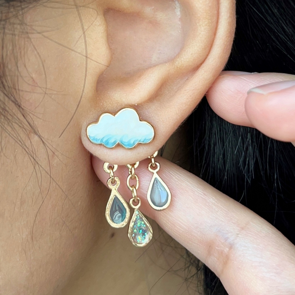 RAINDROP EARRINGS