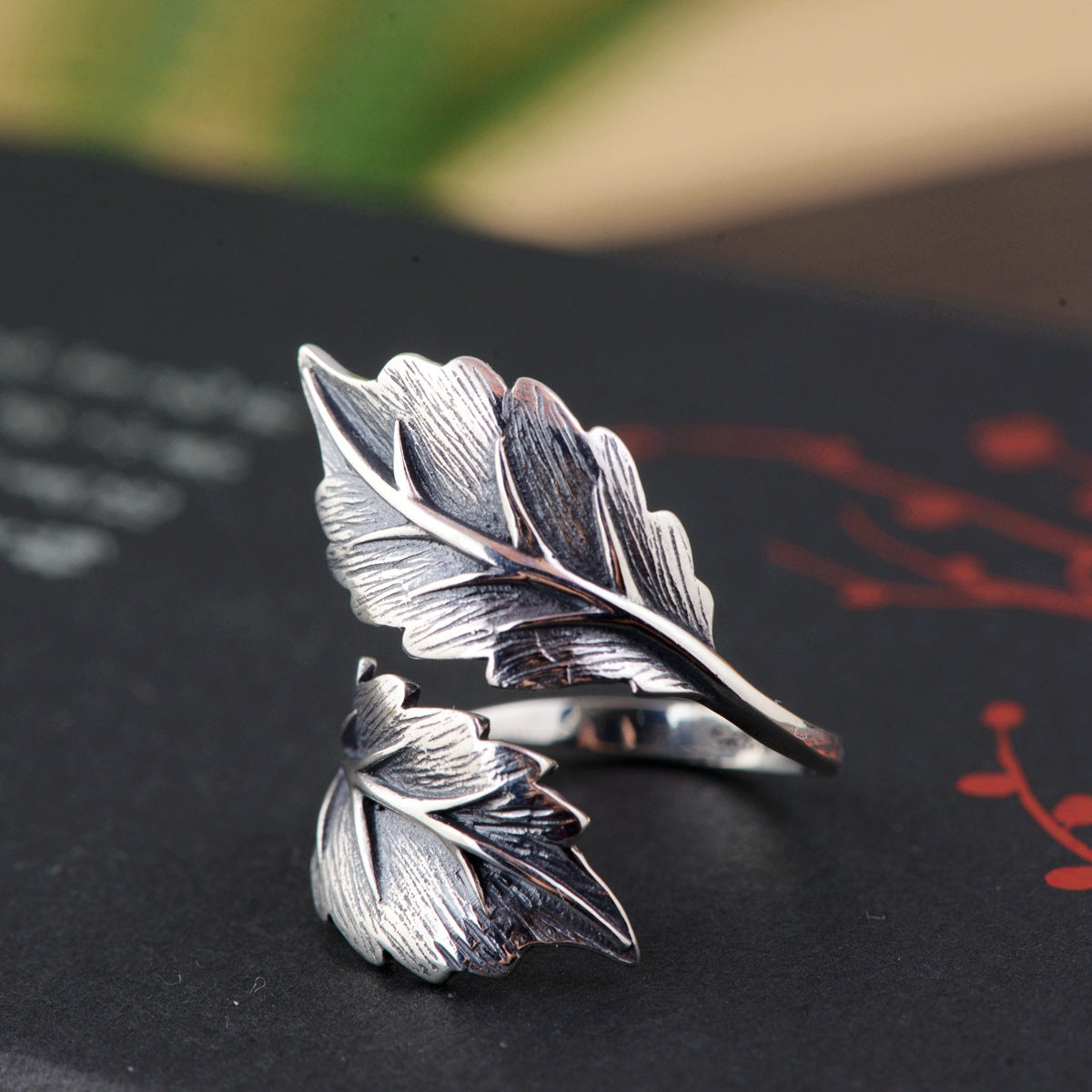 Silver leaf ring