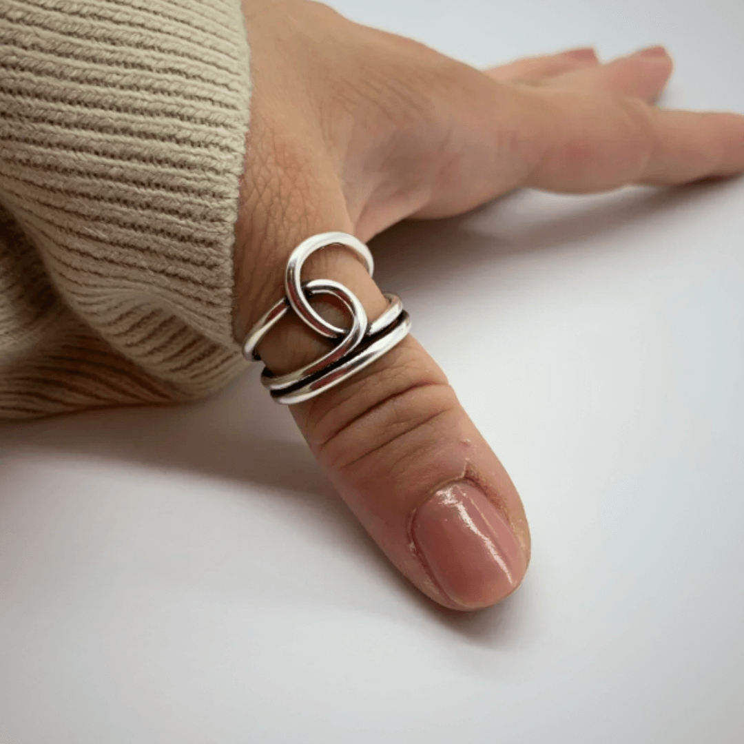 Knot Thumb Ring | Sterling Silver